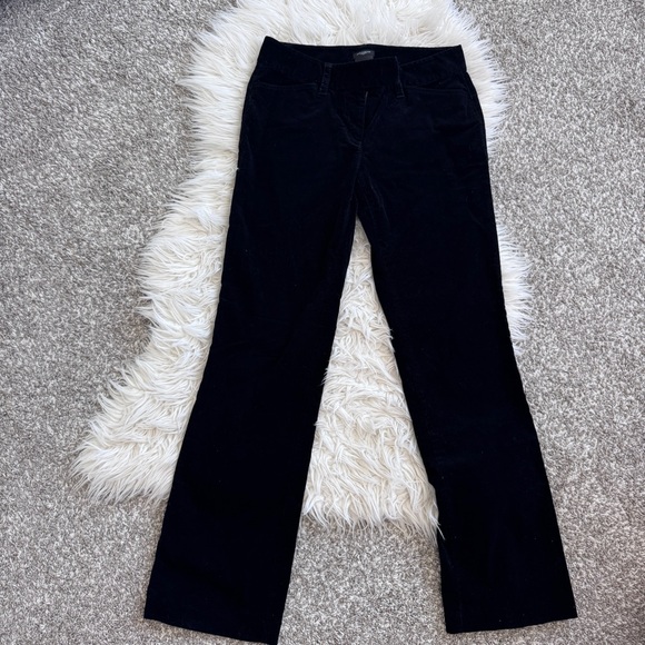 Ann Taylor Pants - Ann Taylor Signature | Black Straight-Leg Corduroy Pants Size 2